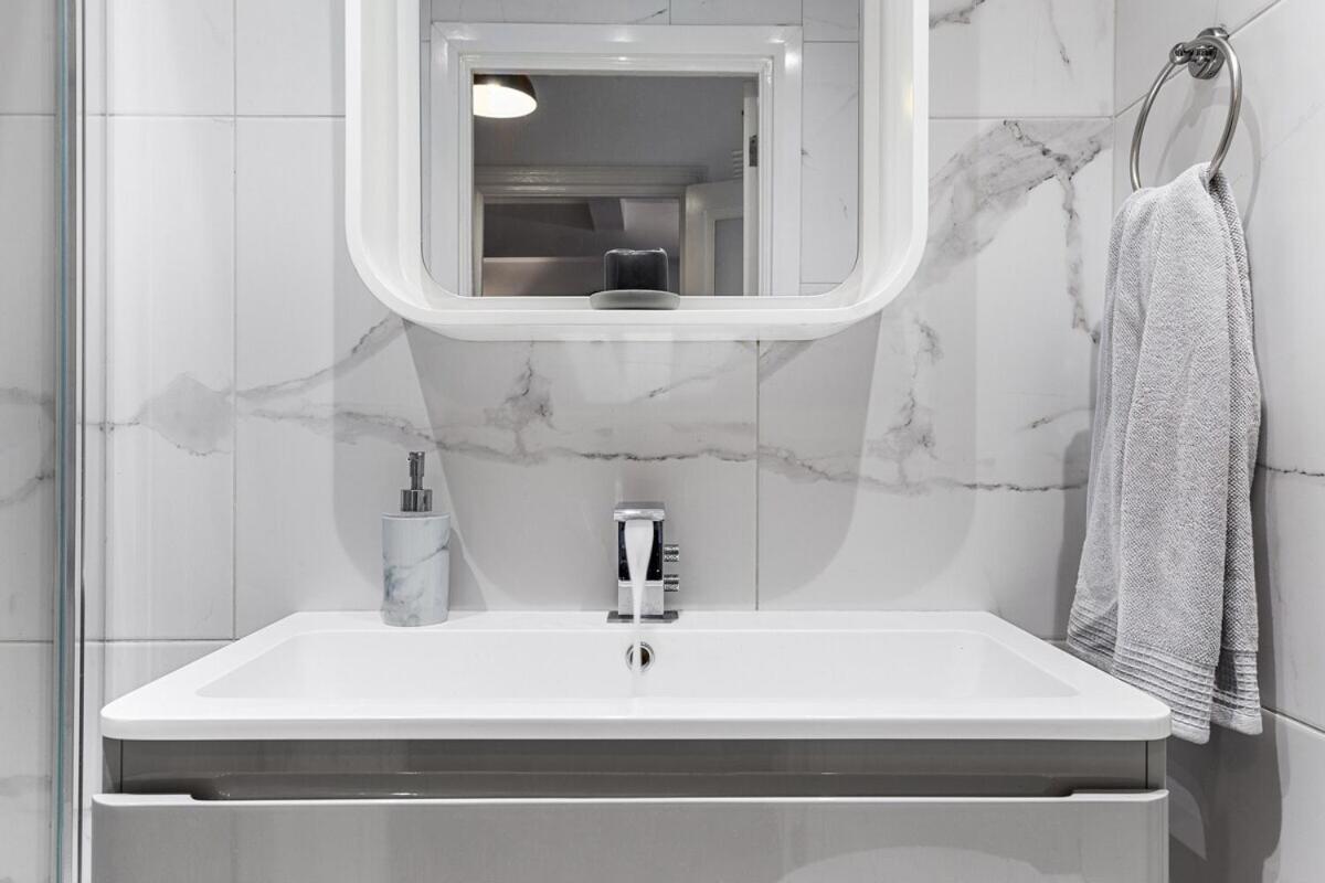 Central London Luxury, Relaxing Apartment! 2 Mins From Paddington Station! ห้อง รูปภาพ